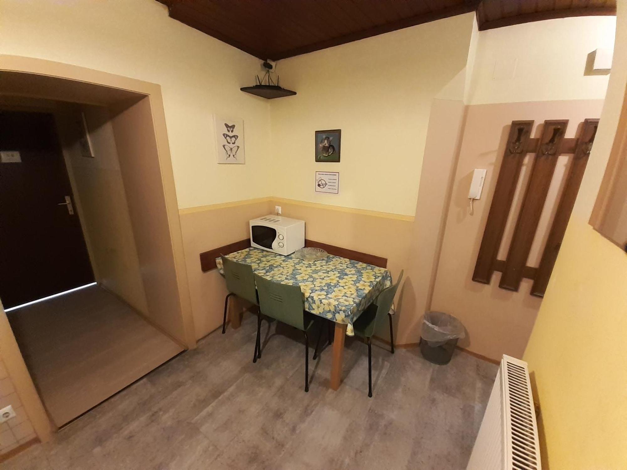 维也纳 快乐旅馆酒店 外观 照片